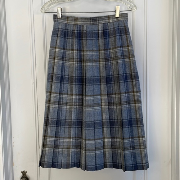 Vintage Dresses & Skirts - Vintage Kilt Skirt by THE EDINBURGH WOOLEN MILL tartan plaid shades of blue